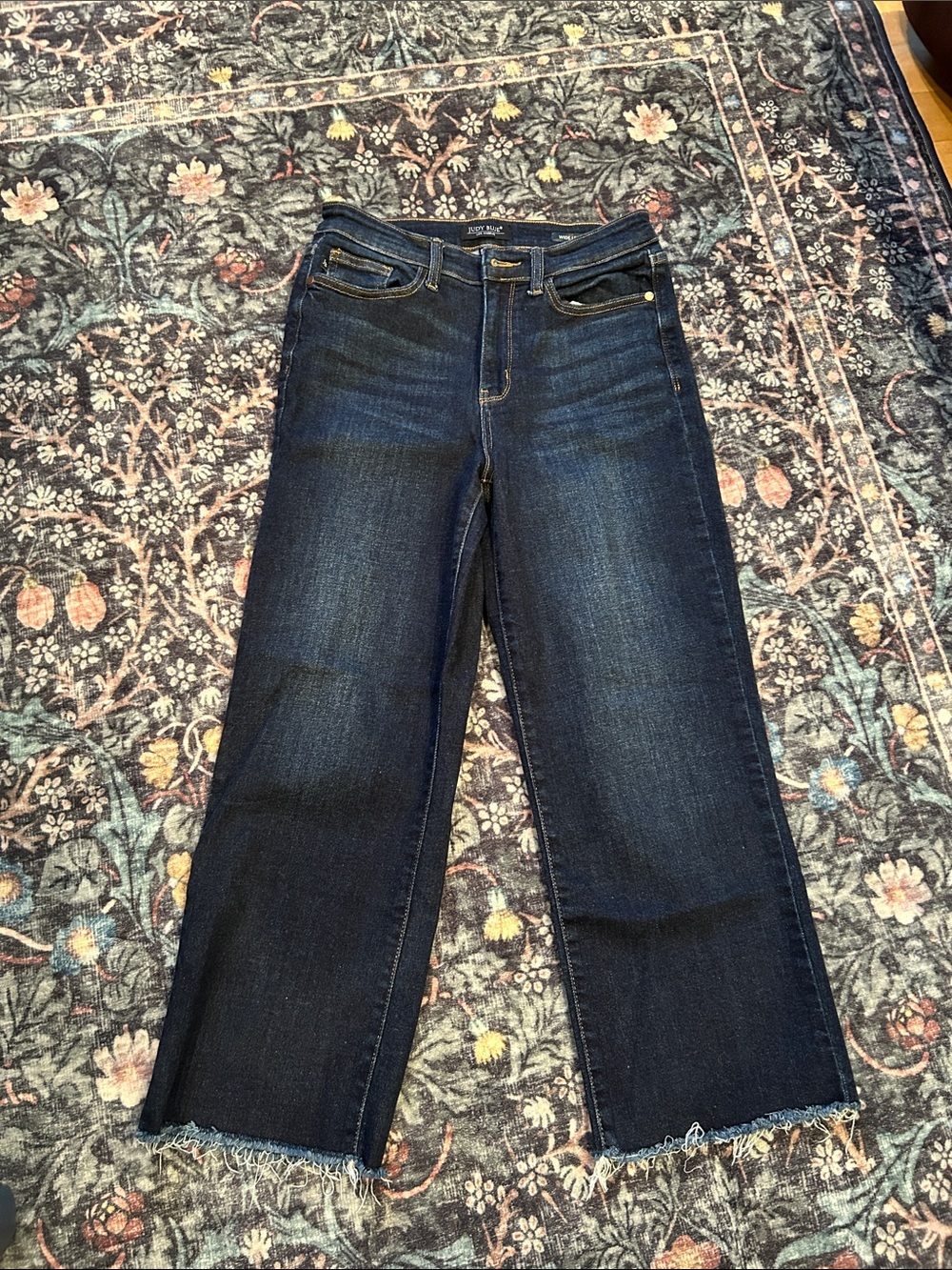 Judy Blue Dark Wash High-Rise Wide Leg Cropped Jeans